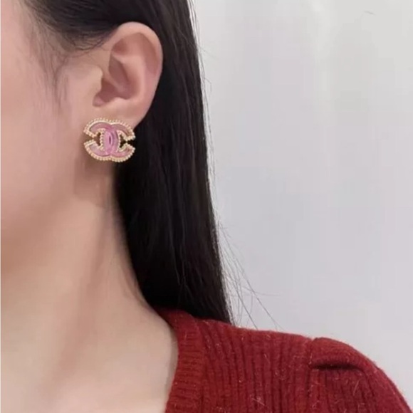 CHANEL 24P Pink and Gold CC Resin Stud Earrings - Picture 6 of 7